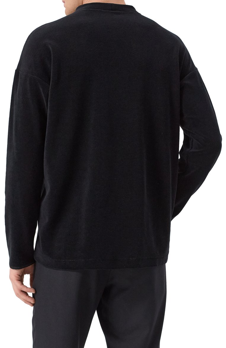 Мужская хлопковый лонгслив GIORGIO ARMANI черного цвета, арт. GM001249/TE13896 | Фото 4 (Рукава: Длинные; Длина (для топов): Стандартные; Стили: Кэжуэл; Принт: С принтом; Материал внешний: Хлопок; Мужское Кросс-КТ: Футболка-одежда; Кросс-КТ: Джерси; Автоматизация состава: Проставлено; Автоматизация ТО: Проставлено)