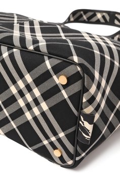 Женская сумка-тоут BURBERRY черно-белого цвета, арт. 8093978 | Фото 3 (Материал: Текстиль; Драгоценные камни: Проставлено; Материал сплава: Проставлено; Размер: large)