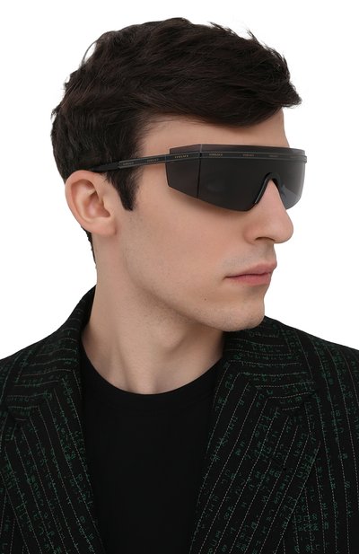 Солнцезащитные очки VERSACE черного цвета по цене 18600 руб., арт. 2208-100987, фото 3 Солнцезащитные очки VERSACE, арт. 2208-100987, фото 3