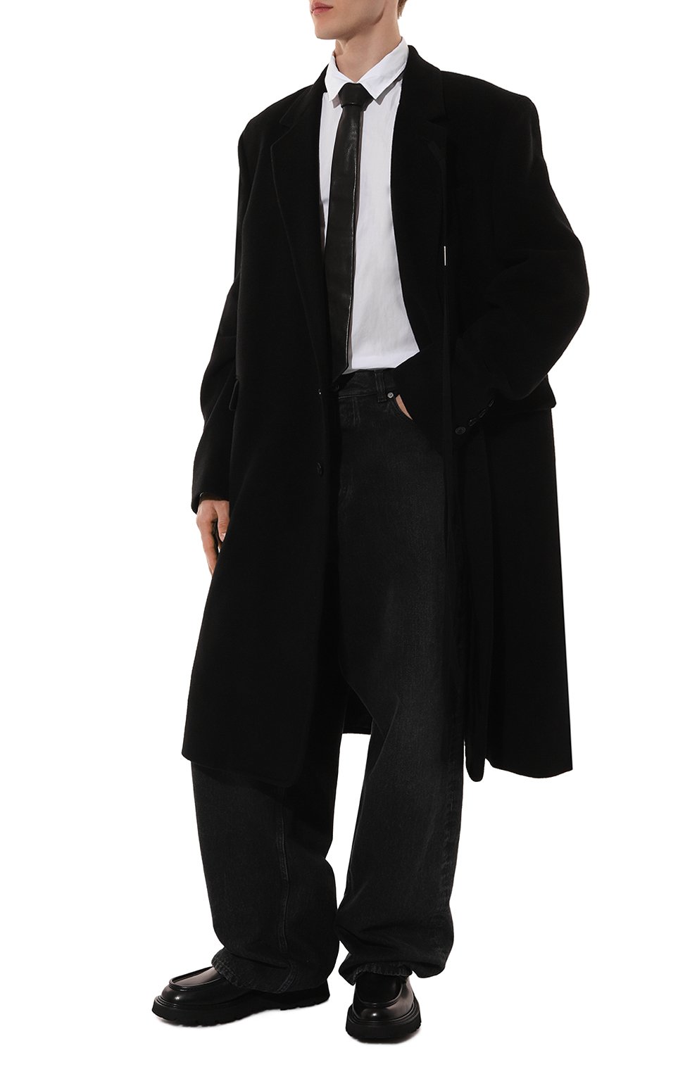 Шерстяное пальто ANN DEMEULEMEESTER черного цвета по цене 294500 руб., арт. 2202-M-C001-FA113-099, фото 2 Шерстяное пальто ANN DEMEULEMEESTER, арт. 2202-M-C001-FA113-099, фото 2