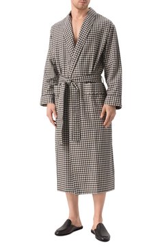 Мужской халат из хлопка и шерсти ZIMMERLI бежевого цвета, арт. 4600-75143 | Фото 2 (Драгоценные камни: Проставлено; Рукава: Длинные; Материал сплава: Проставлено; Длина (верхняя одежда): Длинные; Кросс-КТ: домашняя одежда; Материал внешний: Хлопок)
