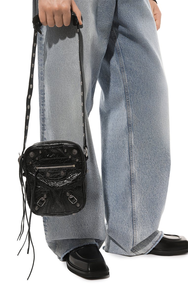 Мужская кожаная сумка le cagole BALENCIAGA черного цвета, арт. 719065/210KR | Фото 2 (Размер: small; Ремень/цепочка: На ремешке; Материал: Натуральная кожа)