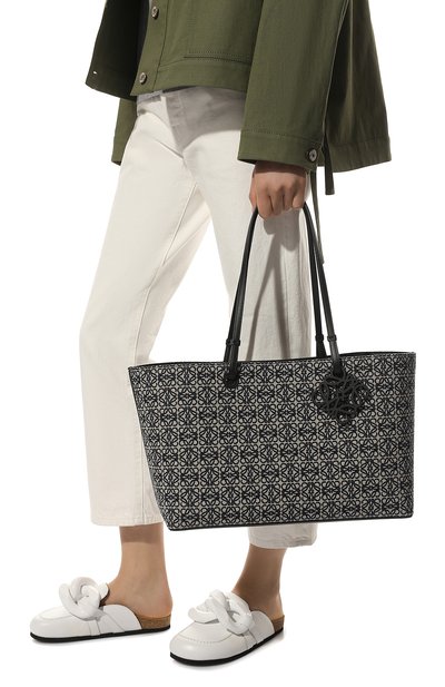 Сумка-тоут east west LOEWE черно-белого цвета по цене 220000 руб., арт. A933C30X01, фото 2 Сумка-тоут east west LOEWE, арт. A933C30X01, фото 2