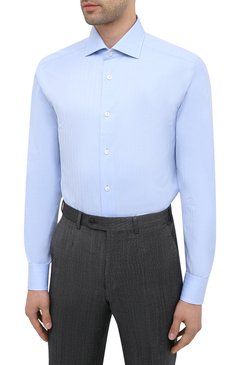 Мужская хлопковая сорочка ZEGNA голубого цвета, арт. E02301/9NS0LB | Фото 3 (Манжеты: На пуговицах; Рукава: Длинные; Воротни�к: Акула; Длина (для топов): Стандартные; Материал сплава: Проставлено; Нос: Не проставлено; Материал внешний: Хлопок; Стили: Классический; Случай: Формальный; Принт: Однотонные; Мужское Кросс-КТ: Сорочка-одежда; Драгоценные камни: Проставлено)