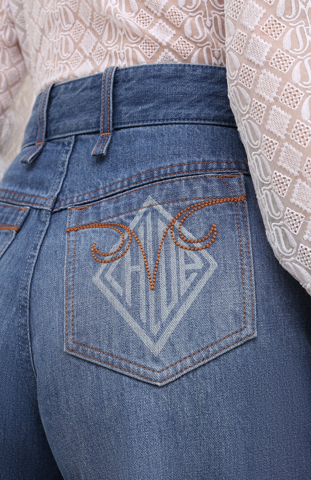 Джинсы CHLOÉ синего цвета по цене 96300 руб., арт. CHC20WDP01154, фото 5 Джинсы CHLOÉ, арт. CHC20WDP01154, фото 5