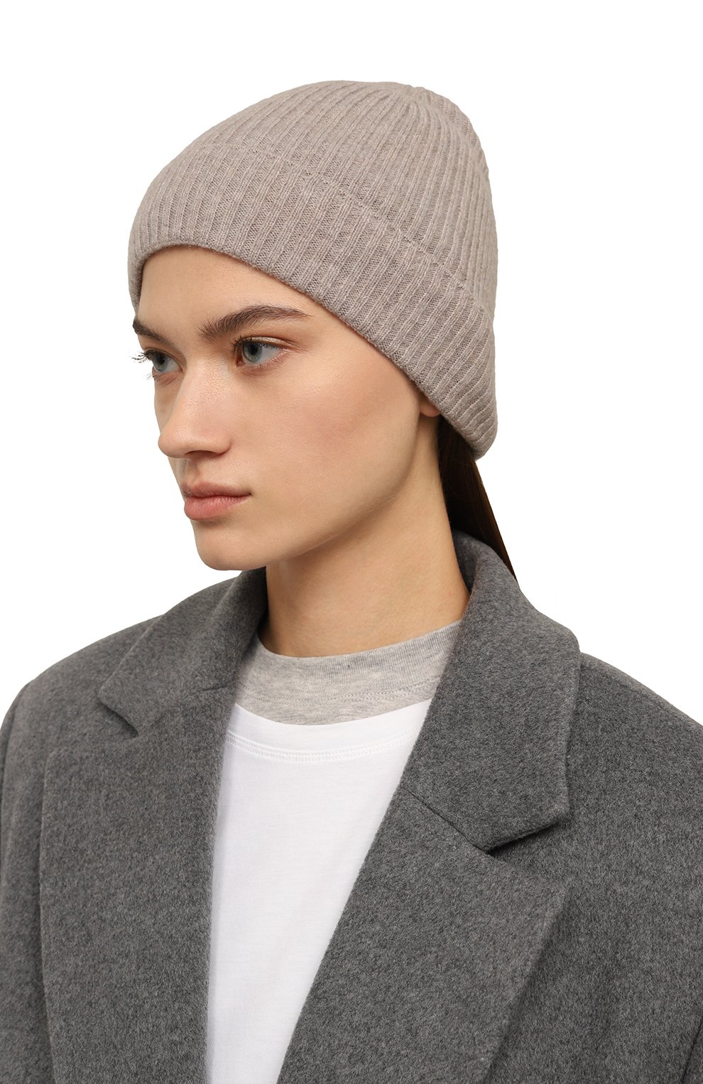 Кашемировая шапка CANOE темно-бежевого цвета по цене 18760 руб., арт. 4912257, фото 2 Кашемировая шапка CANOE, арт. 4912257, фото 2