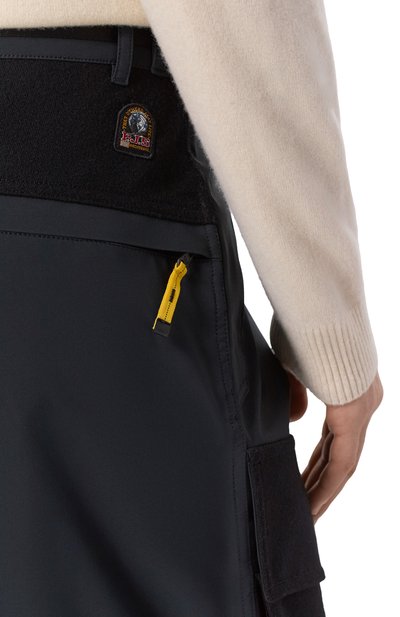 Брюки PARAJUMPERS черного цвета по цене 92400 руб., арт. 25WMPMPAWG03, фото 5 Брюки PARAJUMPERS, арт. 25WMPMPAWG03, фото 5