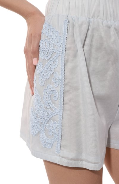 Шорты из хлопка и шелка LILA EUGENIE светло-голубого цвета по цене 31700 руб., арт. 2526, фото 5 Шорты из хлопка и шелка LILA EUGENIE, арт. 2526, фото 5