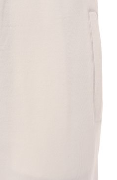 Мужские хлопковые брюки DOLCE & GABBANA белого цвета, арт. GZ12AT/G7M4Y | Фото 5 (Длина (брюки, джинсы): Стандартные; Материал сплава: Проставлено; Материал внешний: Хлопок; Драгоценные камни: Проставлено; Стили: Спорт-шик; Случай: Повседневный)