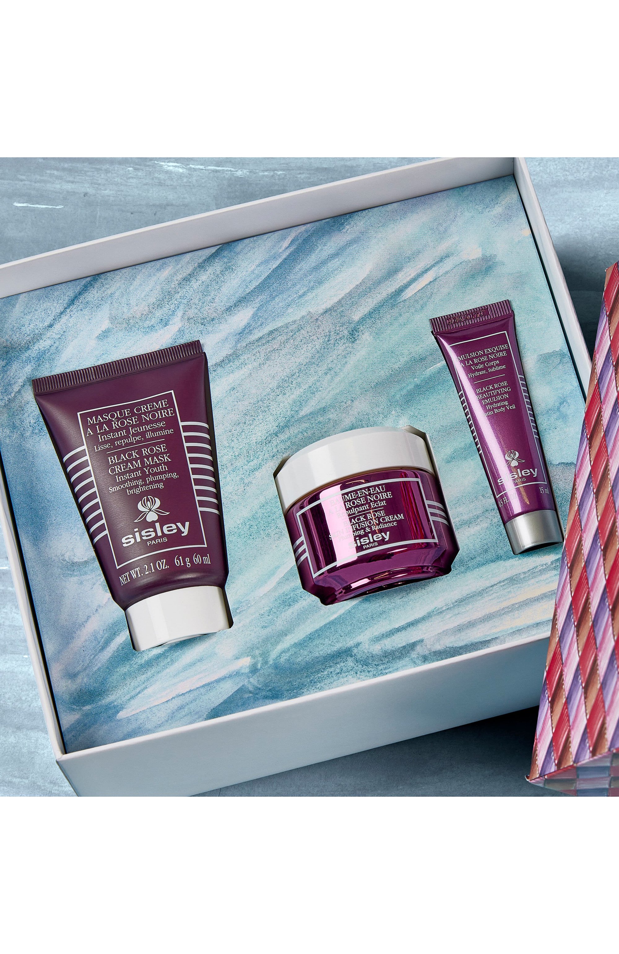 Набор black rose luke edward hall (60+50+15ml) SISLEY бесцветного цвета по цене 39990 руб., арт. 132031, фото 4 Набор black rose luke edward hall (60+50+15ml) SISLEY, арт. 132031, фото 4