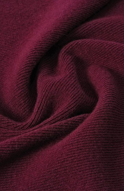 Кашемировая косынка MVST бордового цвета по цене 96500 руб., арт. M26.CFW.A446/BABY CASHMERE, фото 3 Кашемировая косынка MVST, арт. M26.CFW.A446/BABY CASHMERE, фото 3