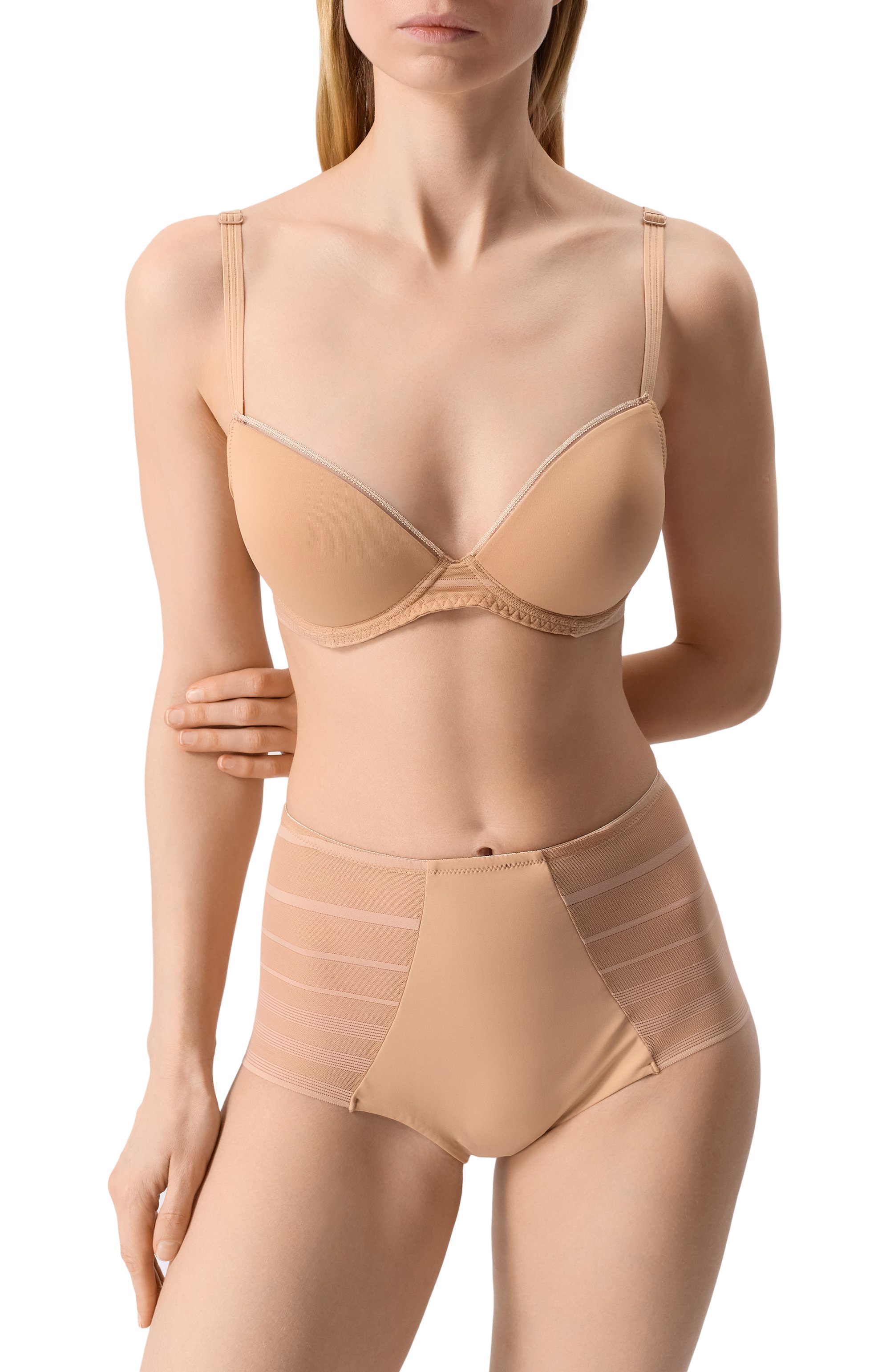 Бюстгальтер ANTIGEL бежевого цвета по цене 15110 руб., арт. ECJ8014, фото 2 Бюстгальтер ANTIGEL, арт. ECJ8014, фото 2