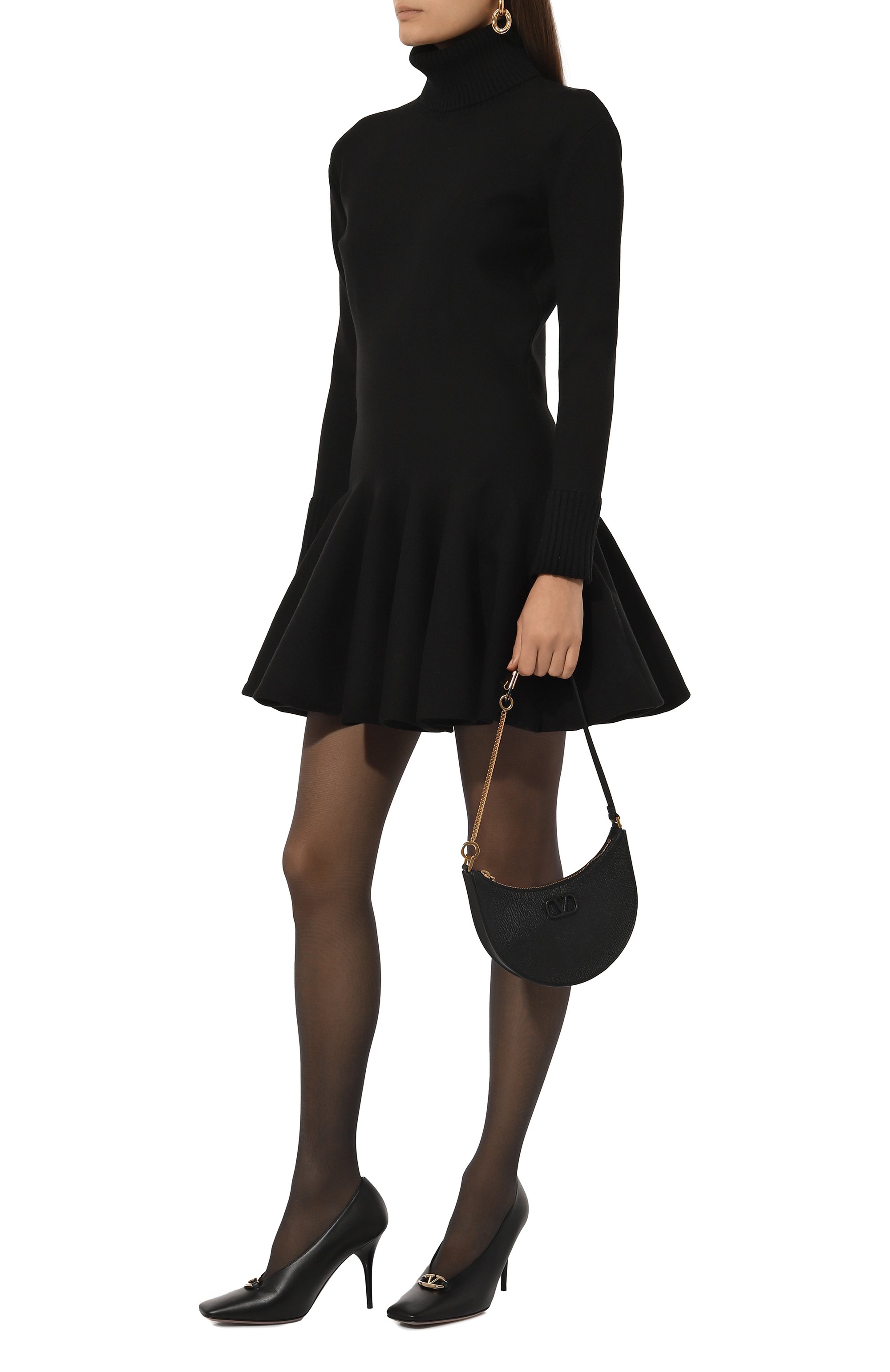 Сумка vlogo signature mini VALENTINO черного цвета по цене 140500 руб., арт. 5W2P0W19/RQR, фото 7 Сумка vlogo signature mini VALENTINO, арт. 5W2P0W19/RQR, фото 7