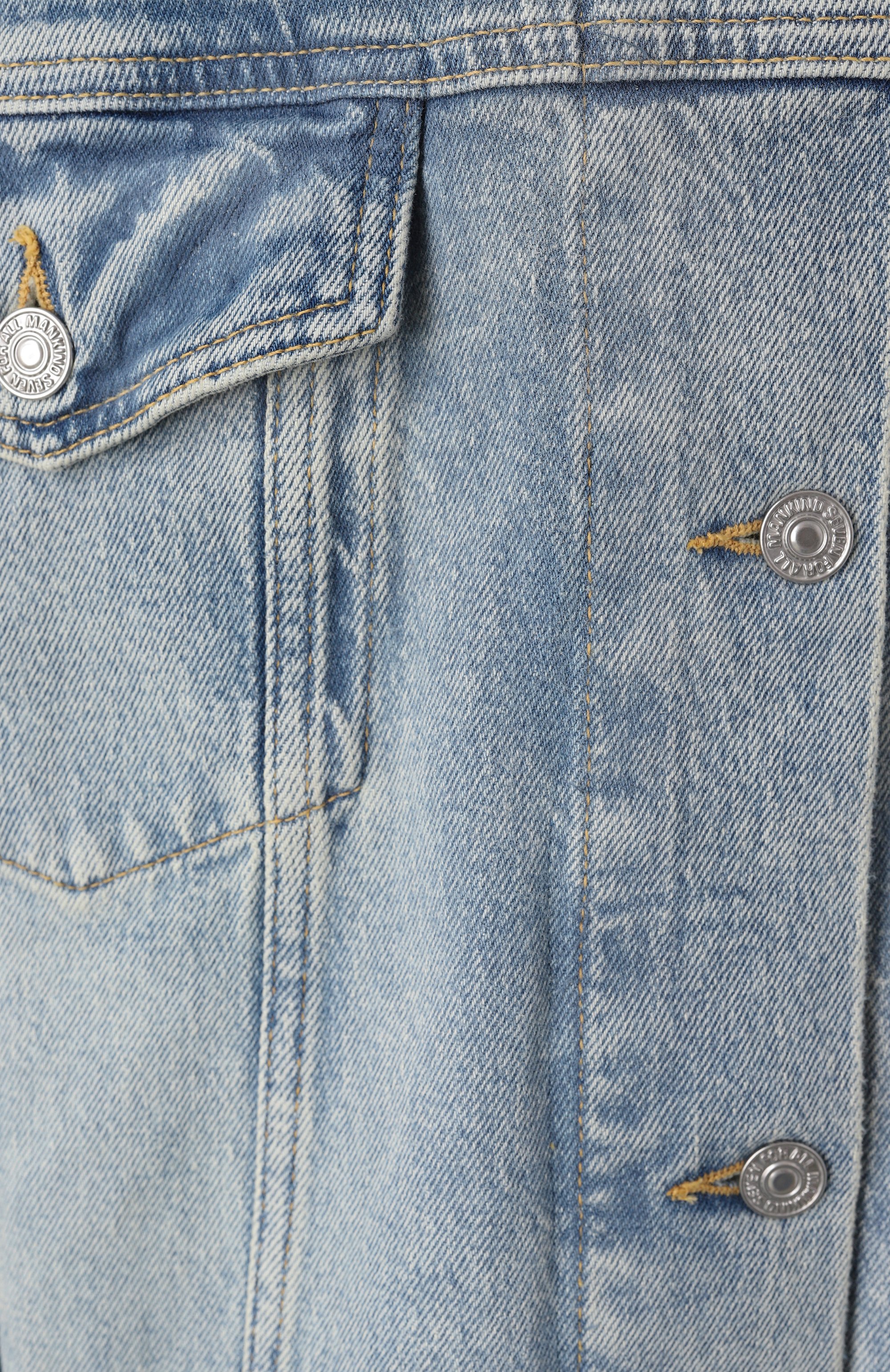 Джинсовая куртка 7 FOR ALL MANKIND голубого цвета по цене 26350 руб., арт. JSCKC650SH, фото 6 Джинсовая куртка 7 FOR ALL MANKIND, арт. JSCKC650SH, фото 6