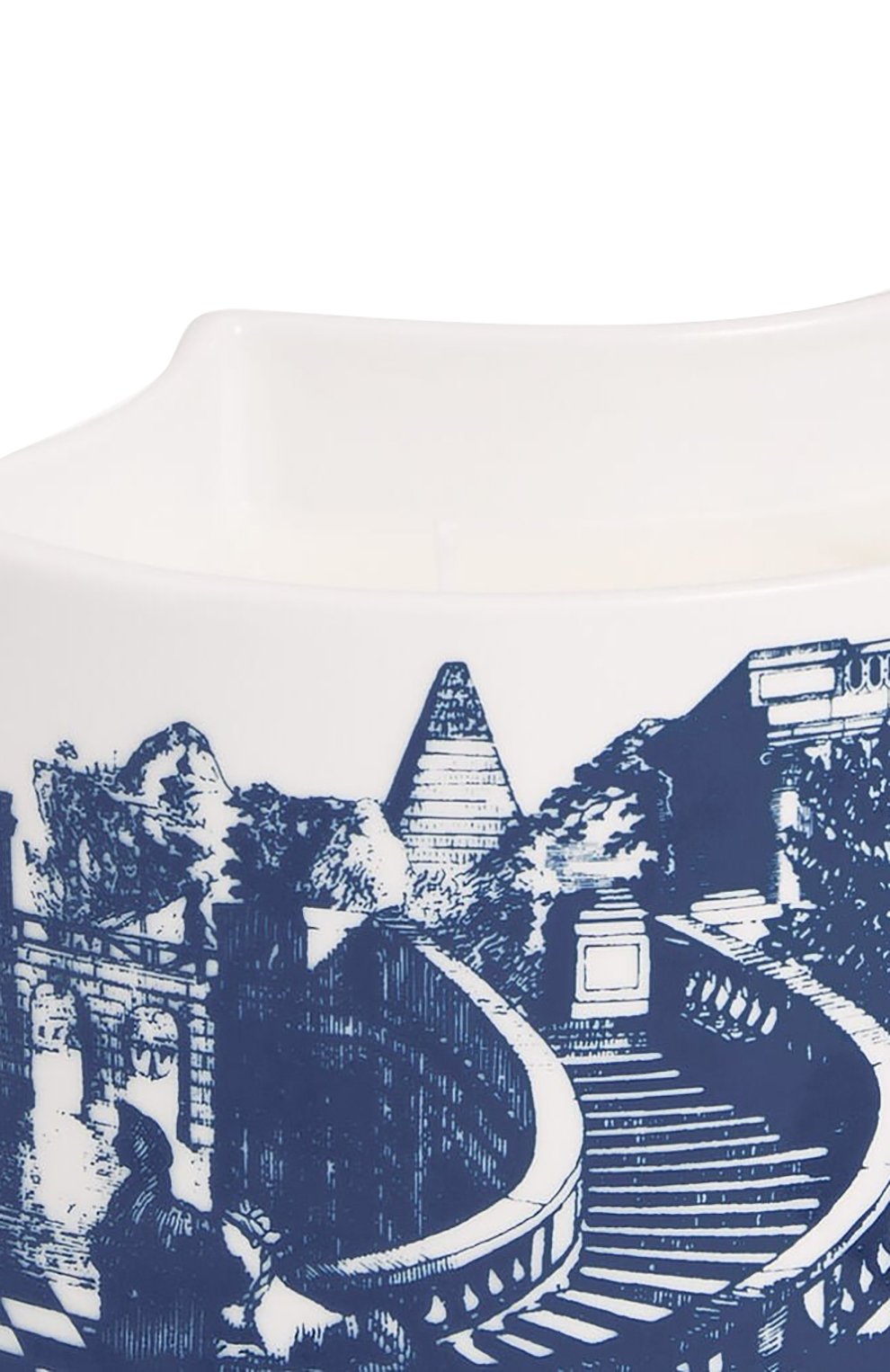 Ароматическая свеча nel mentre giardino settecentesco FORNASETTI синего цвета по цене 32350 руб., арт. FPJ126Y-GS, фото 2 Ароматическая свеча nel mentre giardino settecentesco FORNASETTI, арт. FPJ126Y-GS, фото 2