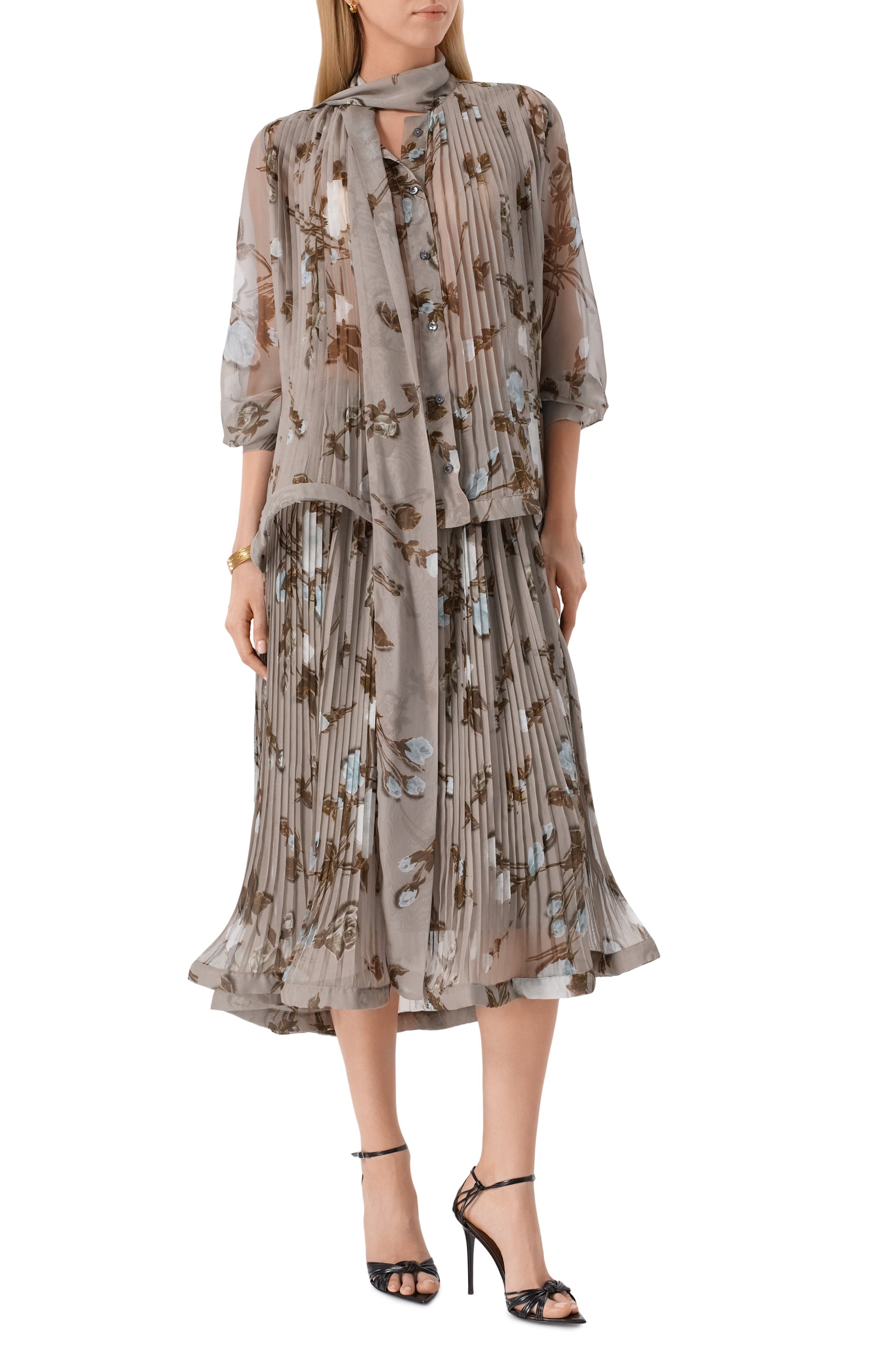 Блузка P.A.R.O.S.H. серого цвета по цене 111000 руб., арт. P0F-D381251, фото 2 Блузка P.A.R.O.S.H., арт. P0F-D381251, фото 2