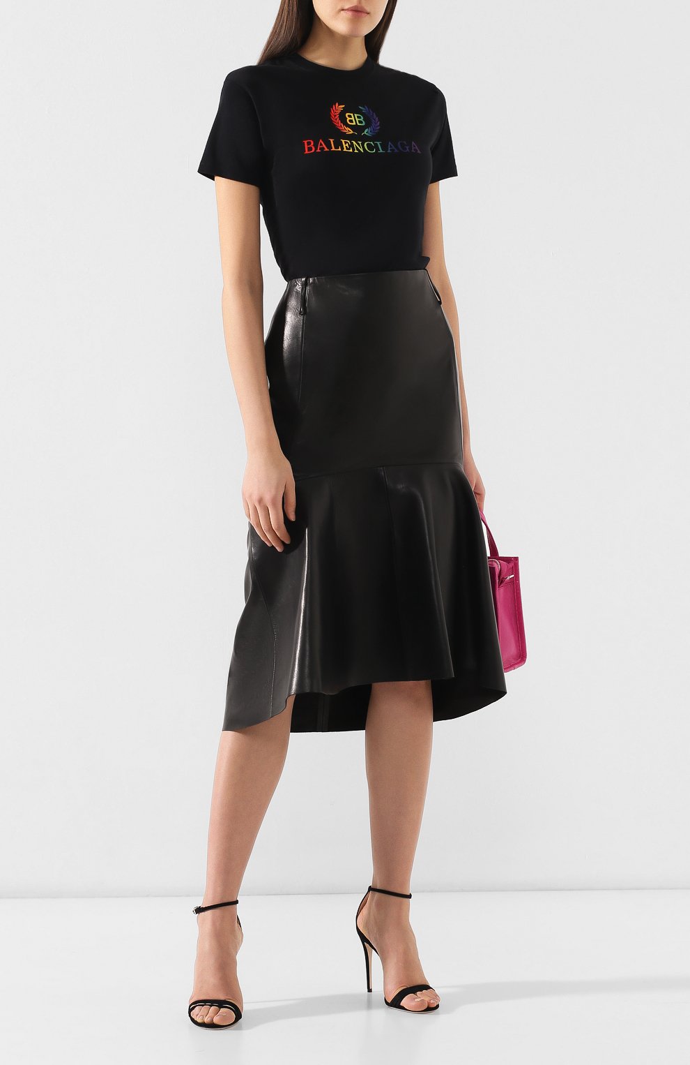 Хлопковая футболка BALENCIAGA черного цвета по цене 27650 руб., арт. 570814/TEV53, фото 2 Хлопковая футболка BALENCIAGA, арт. 570814/TEV53, фото 2