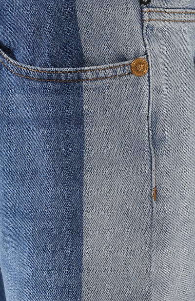 Укороченные джинсы VERSACE голубого цвета по цене 117000 руб., арт. A81719/A228450, фото 5 Укороченные джинсы VERSACE, арт. A81719/A228450, фото 5