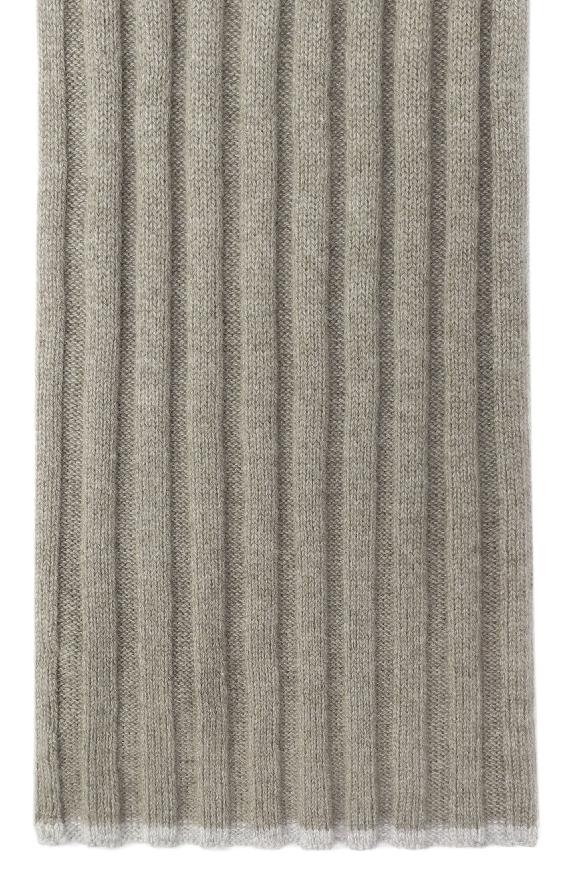 Кашемировый шарф BRUNELLO CUCINELLI зеленого цвета по цене 29950 руб., арт. B22M90099A, фото 3 Кашемировый шарф BRUNELLO CUCINELLI, арт. B22M90099A, фото 3