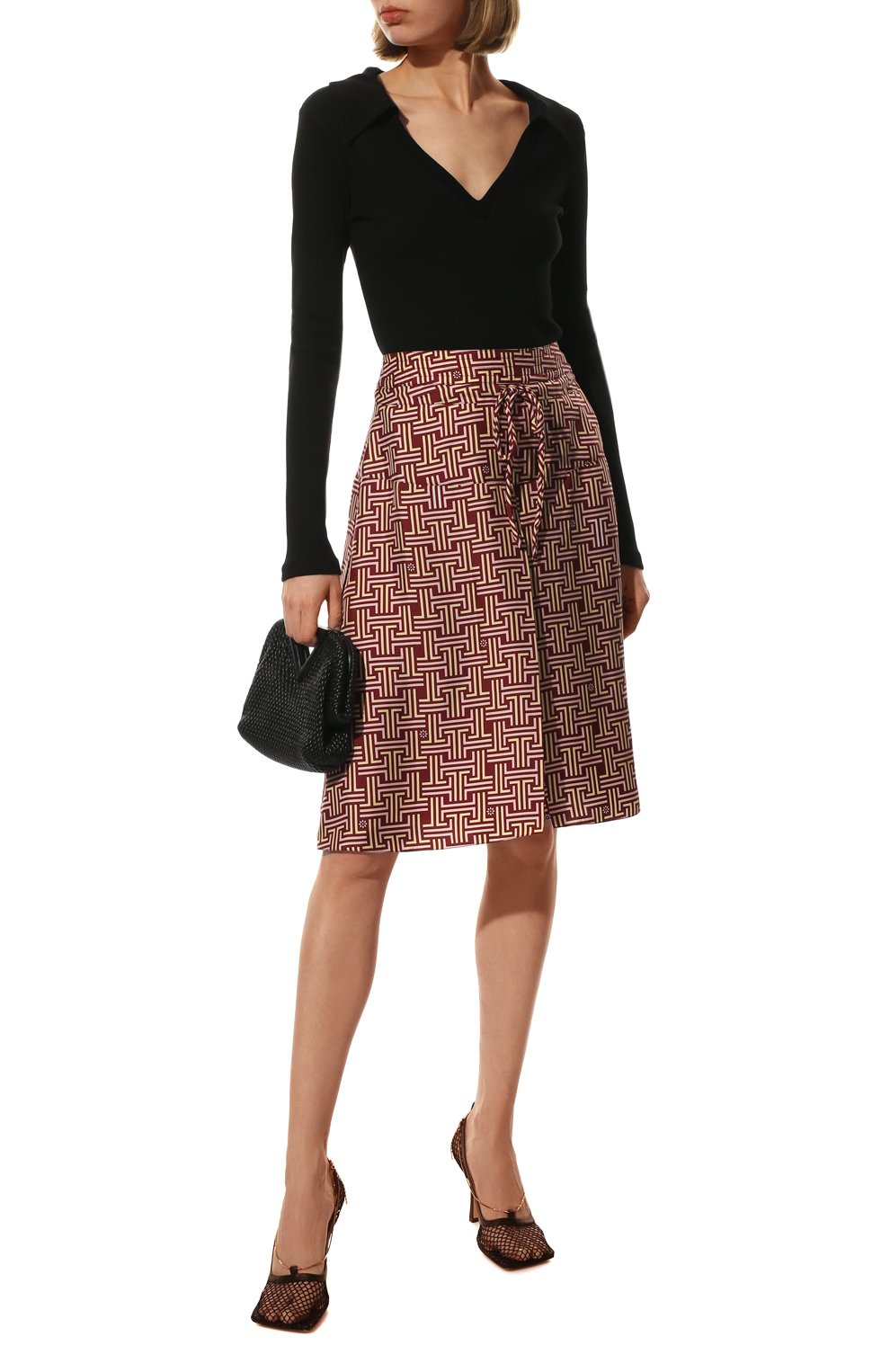 Шелковые шорты LANVIN бордового цвета по цене 99500 руб., арт. RW-TR512I-4835-P21, фото 2 Шелковые шорты LANVIN, арт. RW-TR512I-4835-P21, фото 2