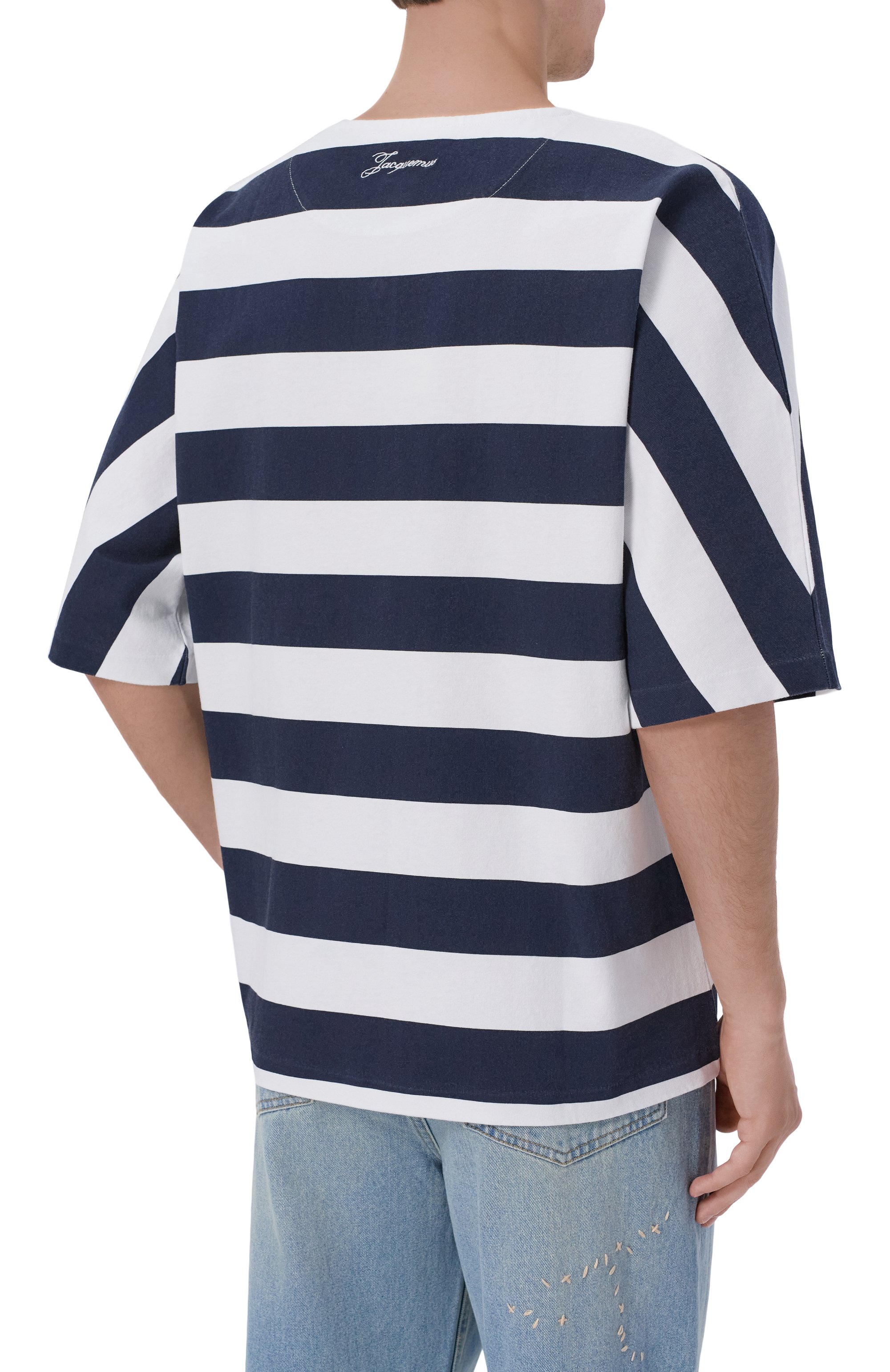 Хлопковая футболка JACQUEMUS белого цвета по цене 39400 руб., арт. 26ETSM00581/AJ00045, фото 4 Хлопковая футболка JACQUEMUS, арт. 26ETSM00581/AJ00045, фото 4