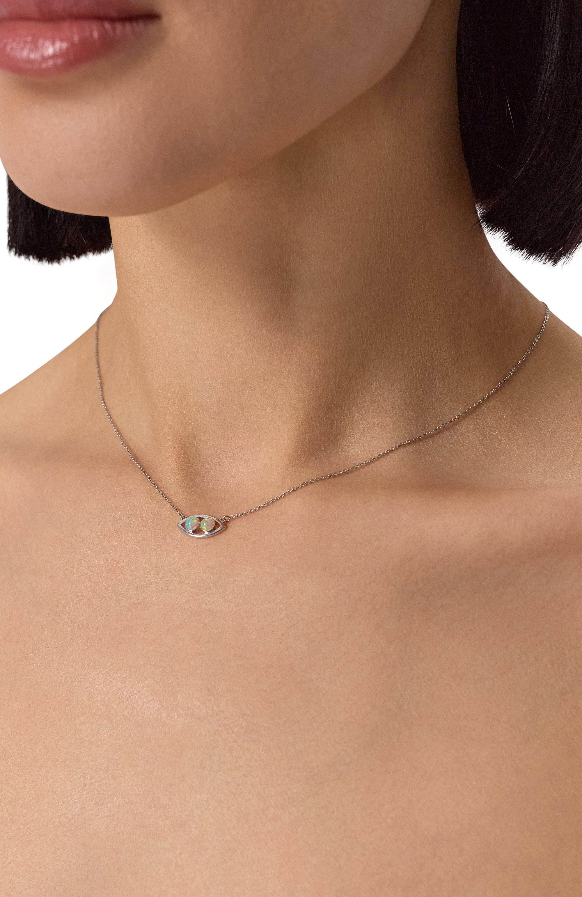 Подвеска oracle MOONKA серебряного цвета по цене 11900 руб., арт. ORC-925SL-NK00-OPL, фото 2 Подвеска oracle MOONKA, арт. ORC-925SL-NK00-OPL, фото 2