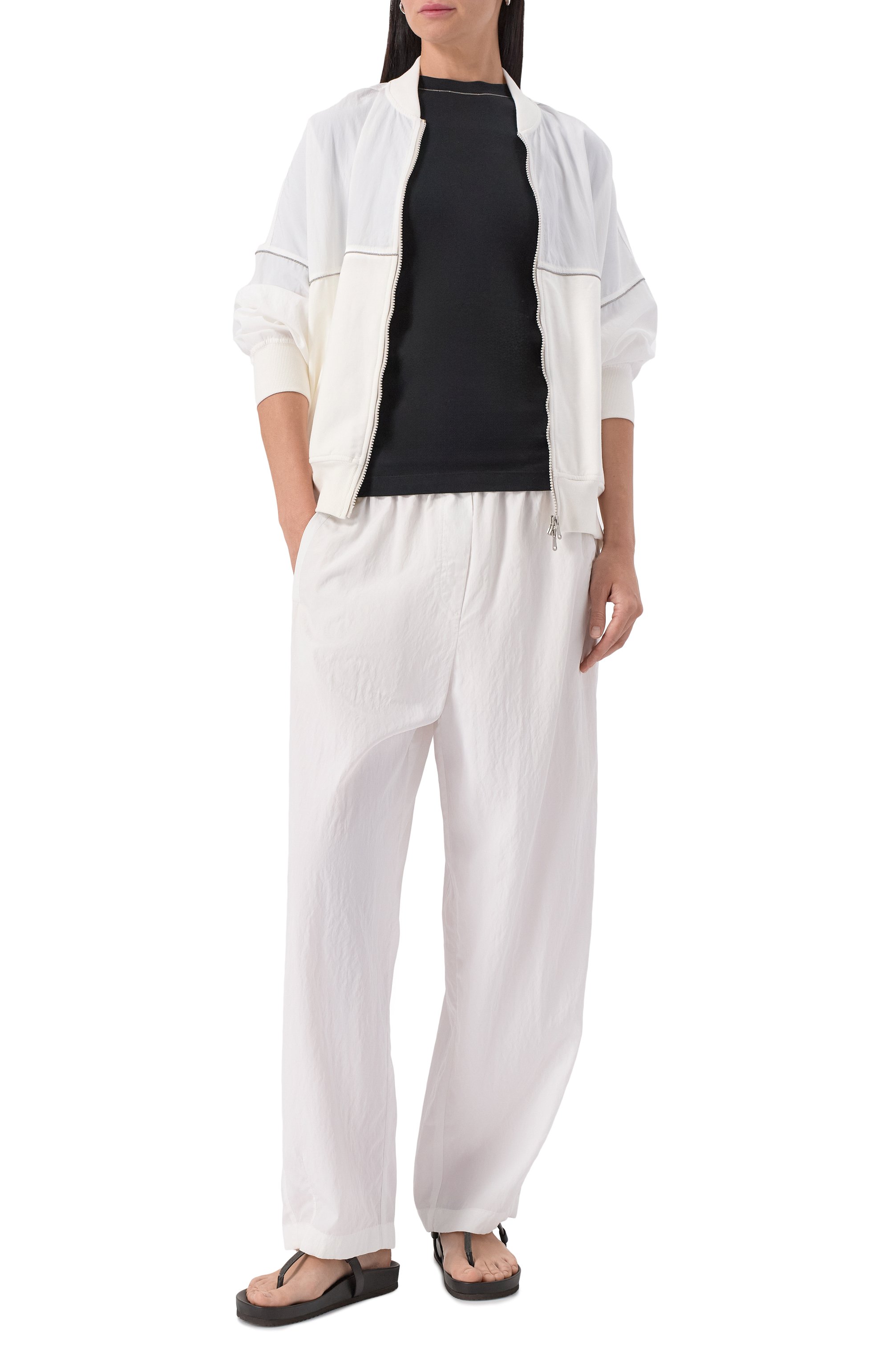 Хлопковая футболка BRUNELLO CUCINELLI черного цвета по цене 59050 руб., арт. MPTC8BJ310, фото 2 Хлопковая футболка BRUNELLO CUCINELLI, арт. MPTC8BJ310, фото 2