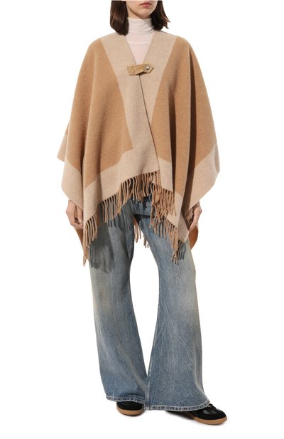 Шерстяная накидка WOOLRICH бежевого цвета по цене 32000 руб., арт. CFWWAC0169FRUT3557, фото 3 Шерстяная накидка WOOLRICH, арт. CFWWAC0169FRUT3557, фото 3