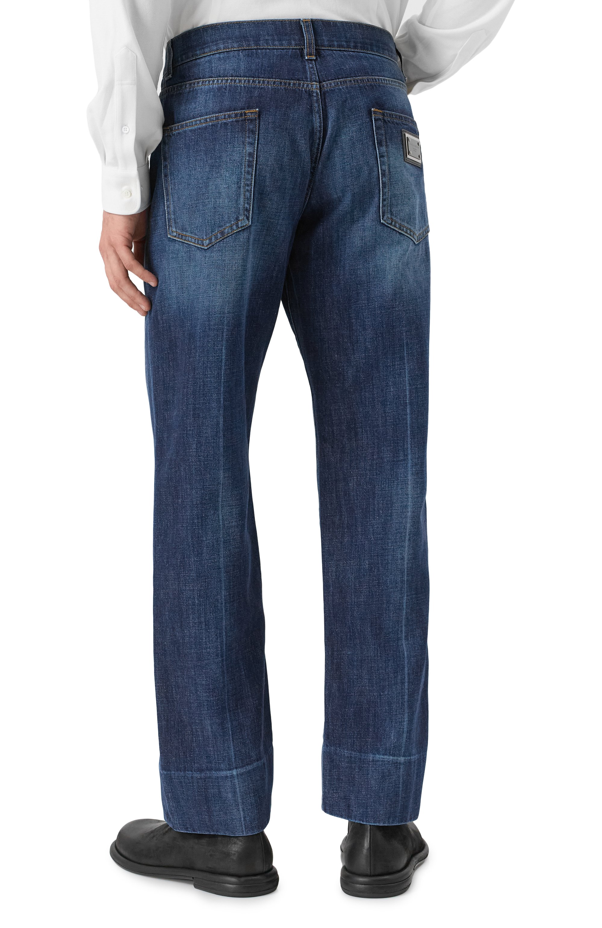 Джинсы classic DOLCE & GABBANA темно-синего цвета по цене 77700 руб., арт. GP05DD/G8KY8, фото 4 Джинсы classic DOLCE & GABBANA, арт. GP05DD/G8KY8, фото 4