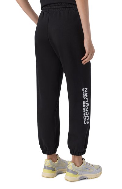 Хлопковые джоггеры COMME DES FUCKDOWN черного цвета по цене 13500 руб., арт. CFABW01557, фото 4 Хлопковые джоггеры COMME DES FUCKDOWN, арт. CFABW01557, фото 4