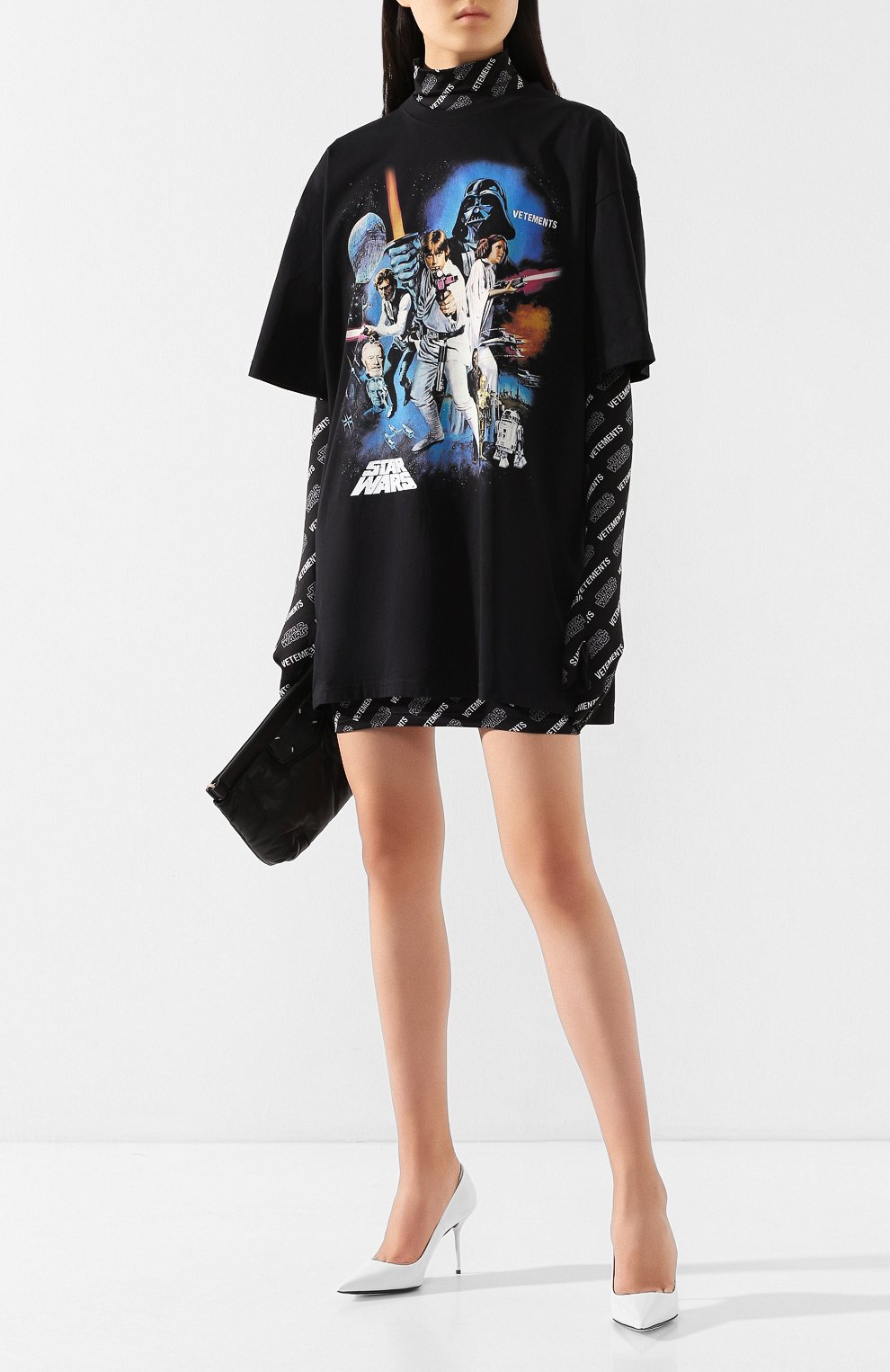 Хлопковая футболка star wars x vetements VETEMENTS черного цвета по цене 45800 руб., арт. USW21TS006 1600/W, фото 2 Хлопковая футболка star wars x vetements VETEMENTS, арт. USW21TS006 1600/W, фото 2