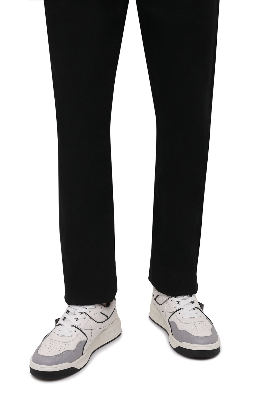 Кожаные кеды one stud VALENTINO серого цвета по цене 86650 руб., арт. XY2S0E71/NWN, фото 3 Кожаные кеды one stud VALENTINO, арт. XY2S0E71/NWN, фото 3