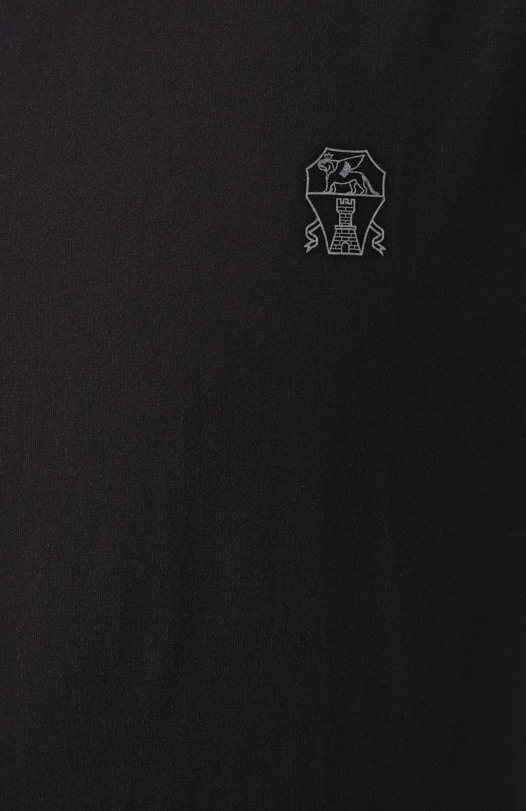 Мужская хлопковая футболка BRUNELLO CUCINELLI черного цвета, арт. M0B138440 | Фото 6 (Рукава: Короткие; Материал внешний: Хлопок; Стили: Кэжуэл; Принт: Без принта; Кросс-КТ: Джерси; Мужское Кросс-КТ: Футболка-одежда; Длина (для топов): Удлиненные)