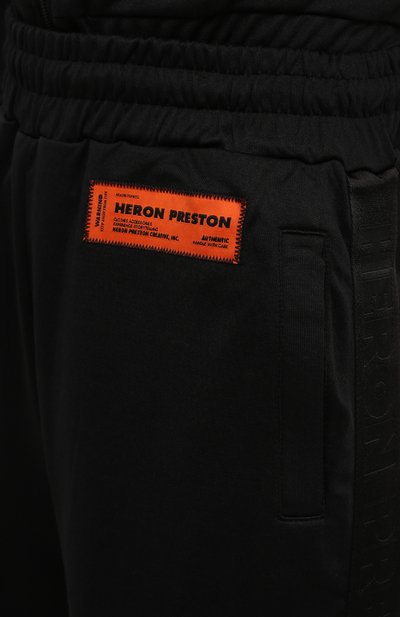 Брюки HERON PRESTON черного цвета по цене 42500 руб., арт. HWCJ002F21JER0011010, фото 5 Брюки HERON PRESTON, арт. HWCJ002F21JER0011010, фото 5
