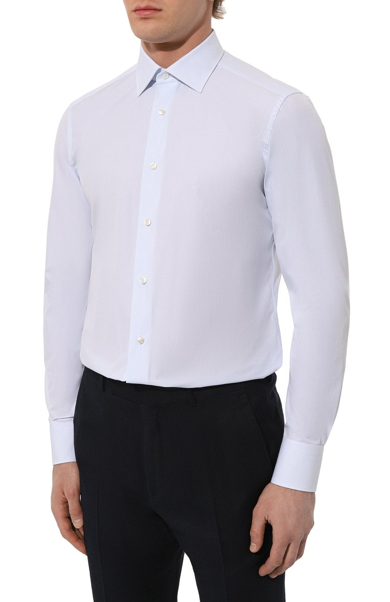 Мужская хлопковая сорочка ZEGNA голубого цвета, арт. 701523A7/9MS0JI | Фото 4 (Драгоценные камни: Проставлено; Материал внешний: Хлопок; Рукава: Длинные; Материал сплава: Проставлено; Длина (для топов): Стандартные; Рубашки М: Regular Fit; Манжеты: На пуговицах; Воротник: Кент; Случай: Формальный; Принт: Клетка; Стили: Классический)