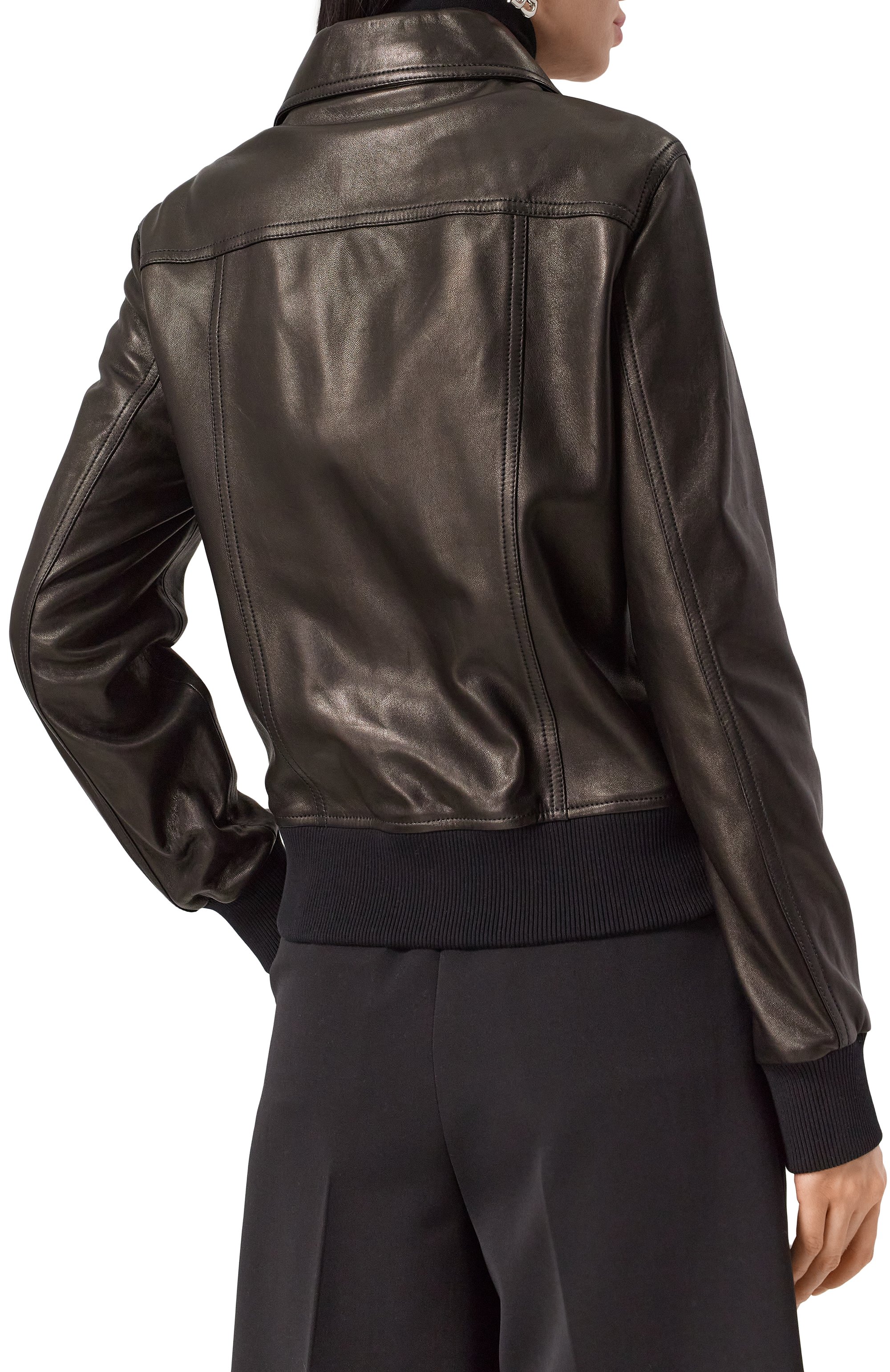 Кожаный бомбер DOLCE & GABBANA черного цвета по цене 435500 руб., арт. F9R98L/HULVL, фото 4 Кожаный бомбер DOLCE & GABBANA, арт. F9R98L/HULVL, фото 4