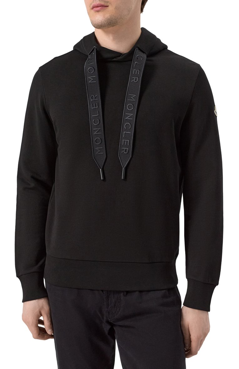 Мужской хлопковое худи MONCLER черного цвета, арт. 8G00023/809KR | Фото 3 (Длина (для топов): Стандартные; Рукава: Длинные; Материал внешний: Хлопок; Мужское Кросс-КТ: Худи-одежда; Принт: Без принта; Стили: Спорт-шик; Автоматизация состава: Проставлено; Автоматизация ТО: Проставлено; Детали: Без декора)