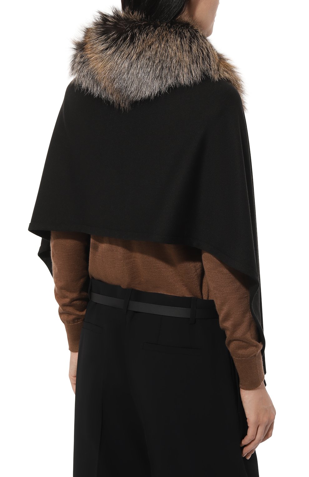 Капюшон с мехом лисы VICTORIA KUSENKOVA черного цвета по цене 60280 руб., арт. 199304465548, фото 4 Капюшон с мехом лисы VICTORIA KUSENKOVA, арт. 199304465548, фото 4