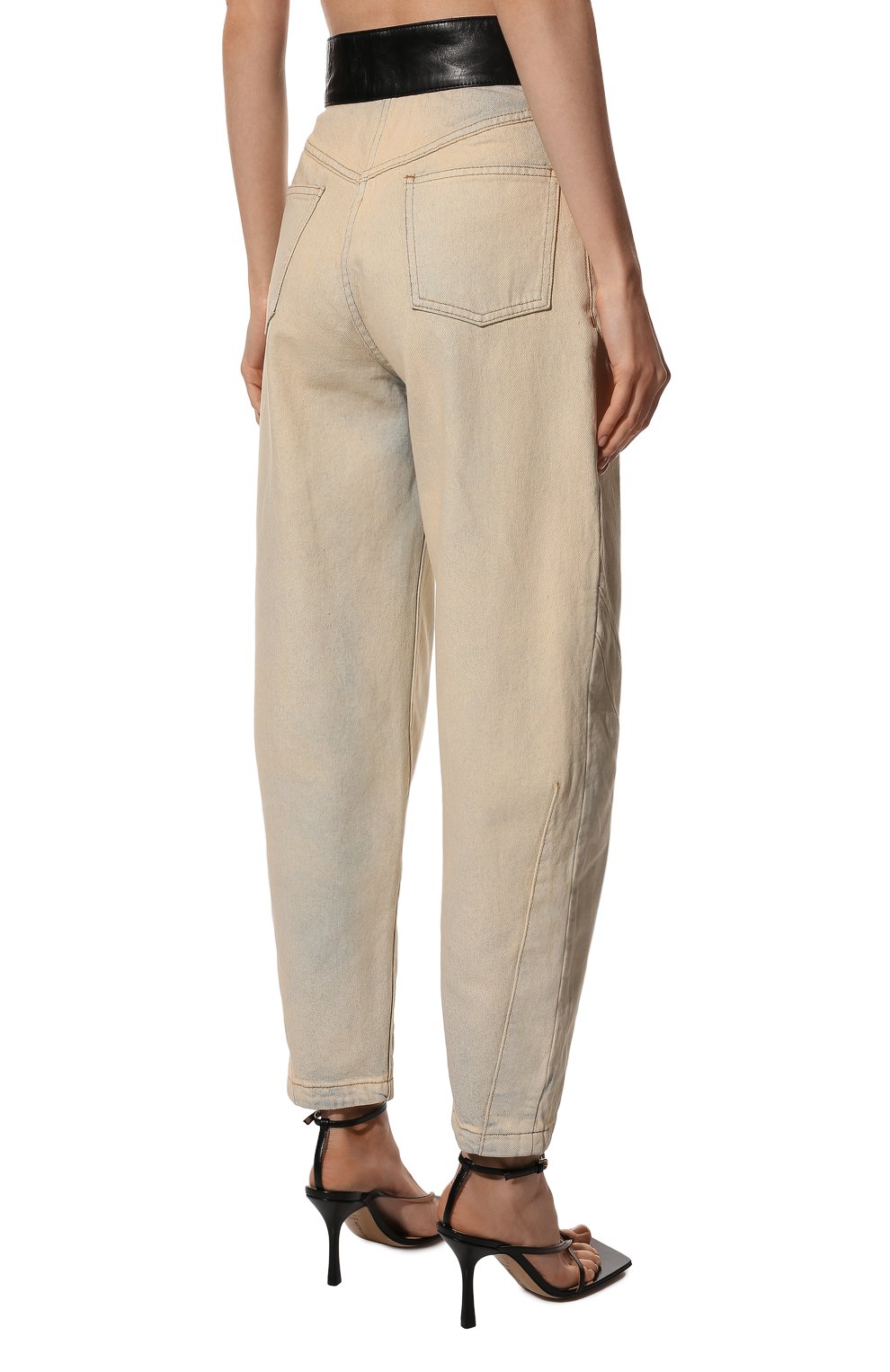 Джинсы ULYANA SERGEENKO кремового цвета по цене 120000 руб., арт. PNT005SS21Denim (0031дж), фото 4 Джинсы ULYANA SERGEENKO, арт. PNT005SS21Denim (0031дж), фото 4
