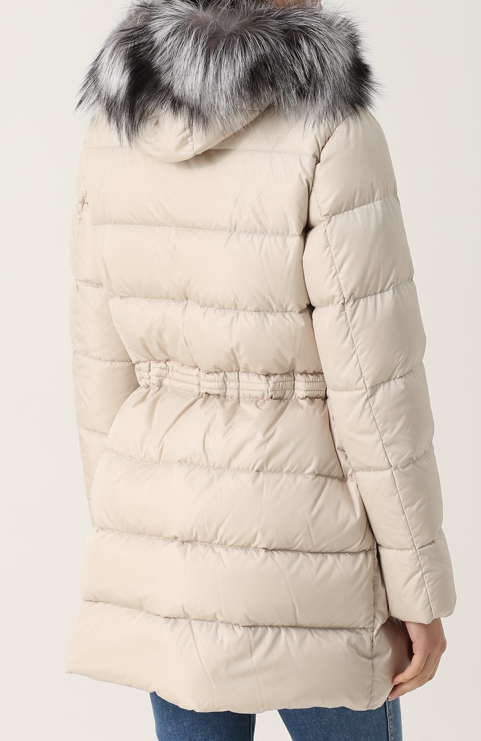 Приталенный стеганый пуховик с меховой отделкой капюшона MONCLER, арт. C2-093-49885-25-54155, фото 4