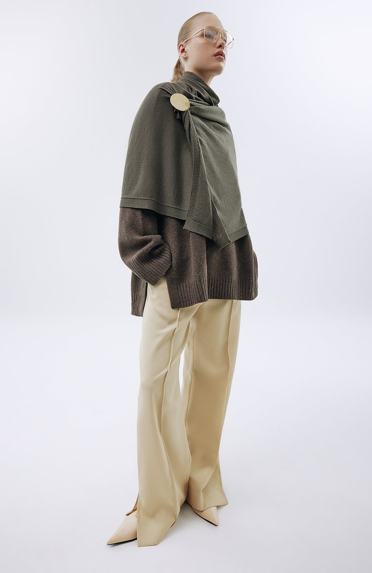 Женская брошь JIL SANDER золотого цвета, арт. J11VK0001 J12002/G0LD | Фото 4 (Материал: Серебро; Региональные ограничения белый список (Axapta Mercury): Не проставлено; Нос: Не проставлено)