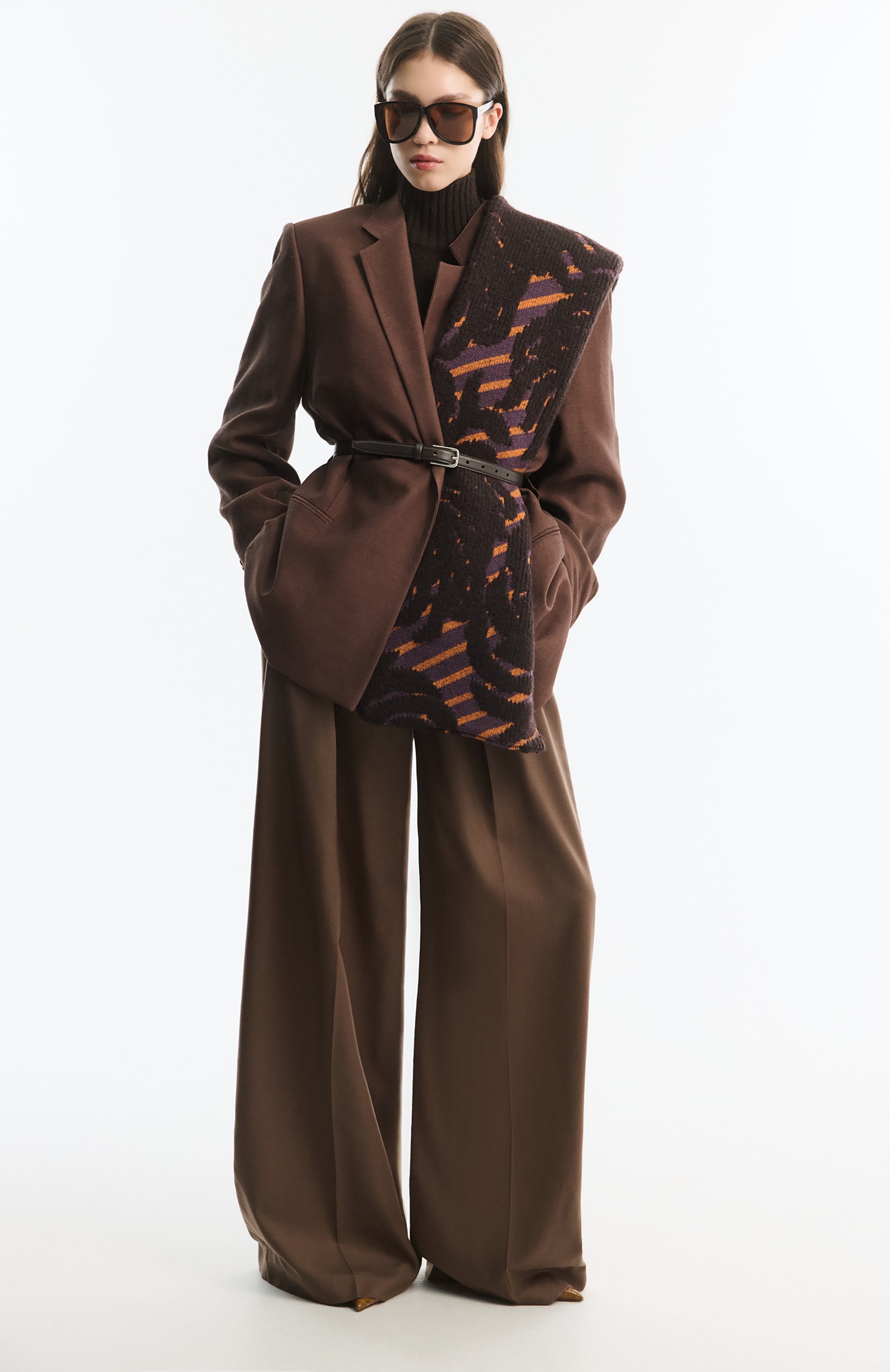 Шерстяной шарф DRIES VAN NOTEN фиолетового цвета по цене 57550 руб., арт. 252-011241-2725, фото 5 Шерстяной шарф DRIES VAN NOTEN, арт. 252-011241-2725, фото 5