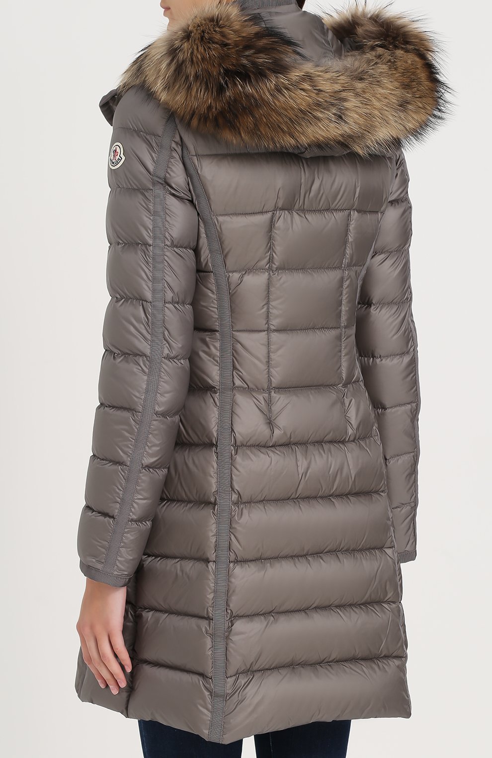 Приталенный стеганый пуховик с меховой отделкой капюшона MONCLER, арт. C2-093-49900-15-53048, фото 4