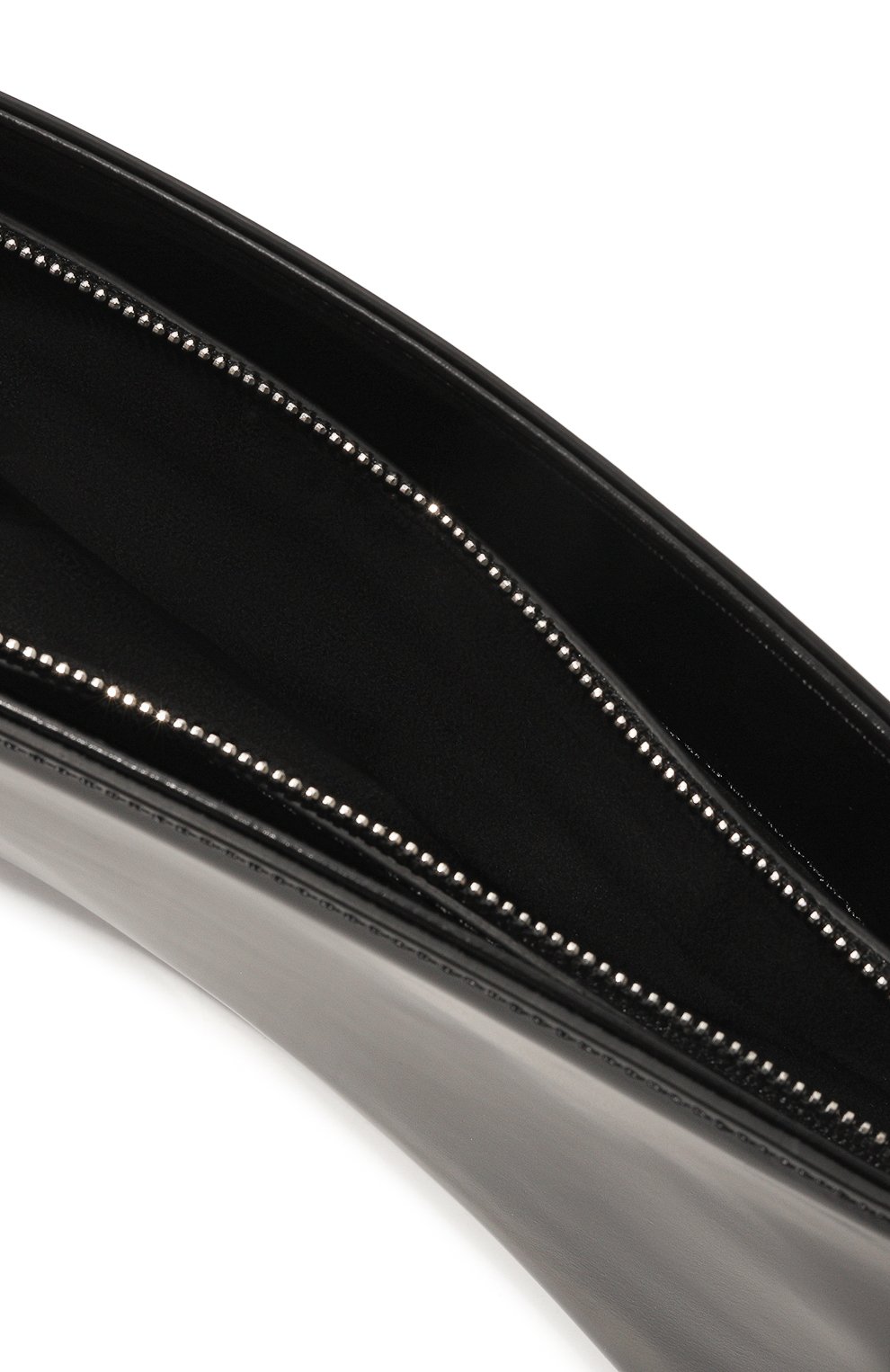 Сумка LOW CLASSIC черного цвета по цене 69200 руб., арт. L0W23FC_BA020_BK, фото 5 Сумка LOW CLASSIC, арт. L0W23FC_BA020_BK, фото 5