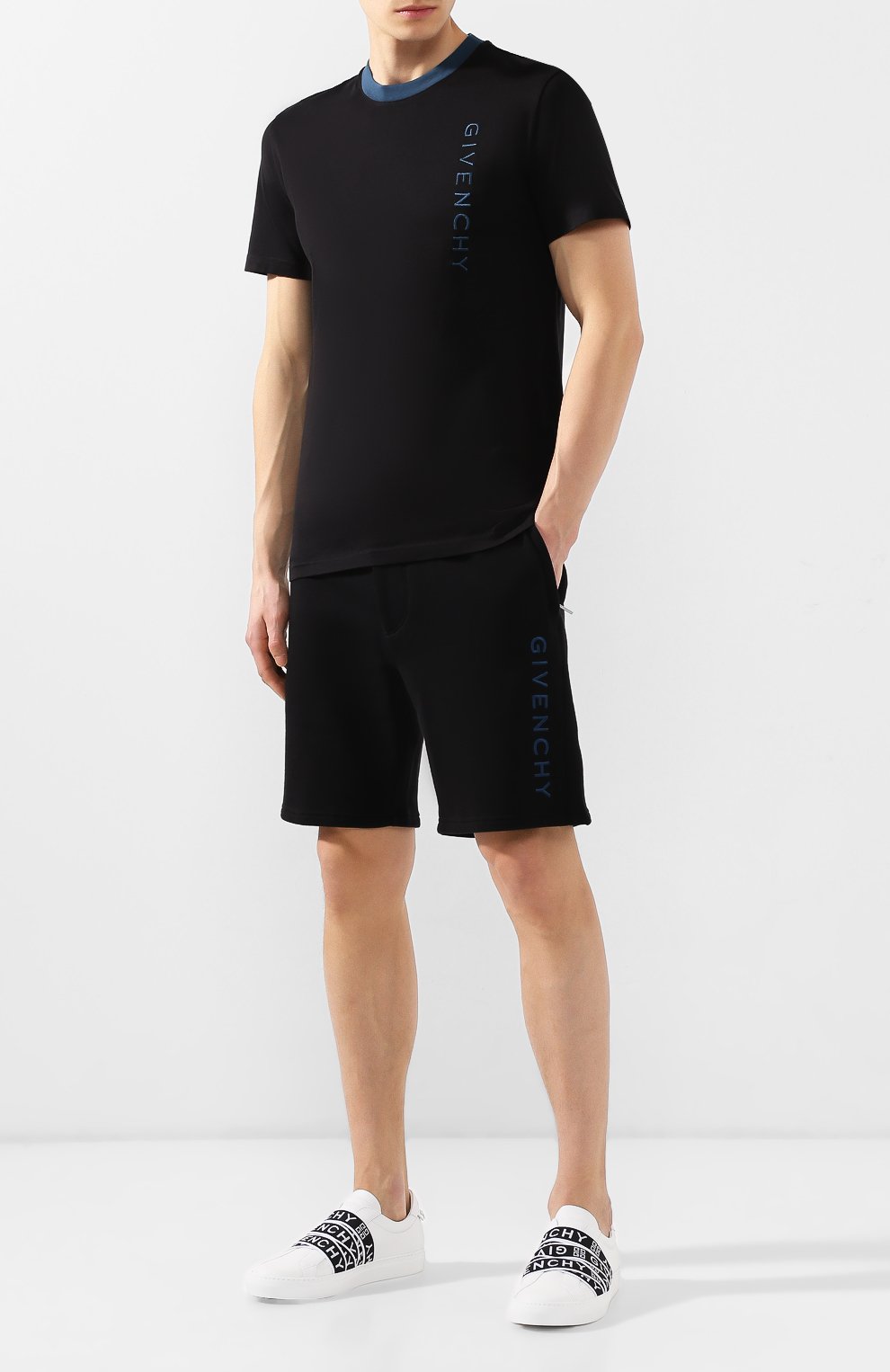 Хлопковые шорты GIVENCHY черного цвета по цене 45850 руб., арт. BM50AE30AF, фото 2 Хлопковые шорты GIVENCHY, арт. BM50AE30AF, фото 2