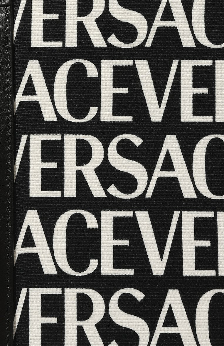Мужская текстильная сумка-тоут VERSACE черно-белого цвета, арт. 1008913/1A06766 | Фото 3 (Ремень/цепочка: На ремешке; Размер: large; Драгоценные камни: Проставлено; Материал: Текстиль; Материал сплава: Проставлено)