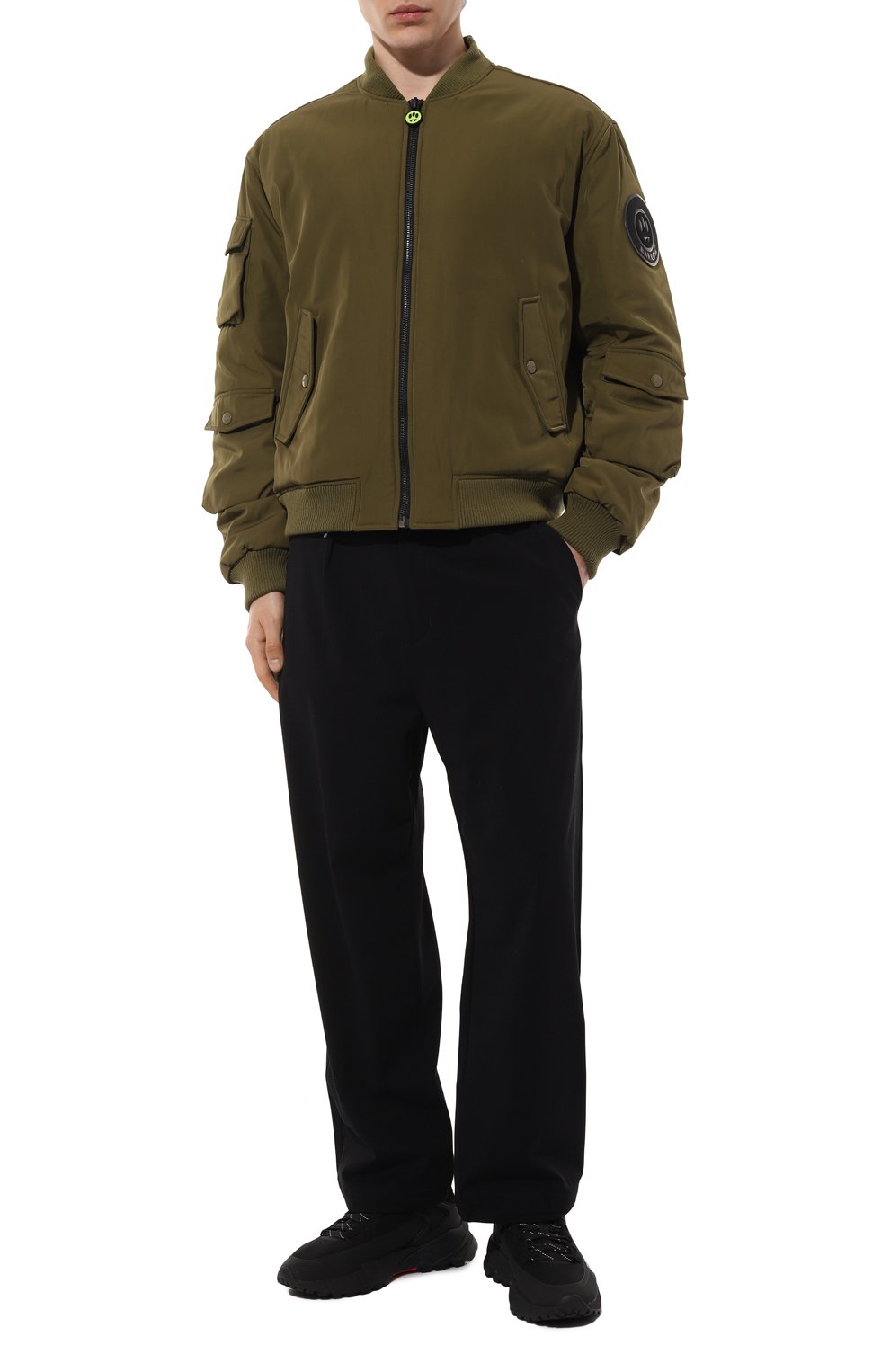 Утепленный бомбер BARROW хаки цвета по цене 43950 руб., арт. F4BWMAJK003, фото 2 Утепленный бомбер BARROW, арт. F4BWMAJK003, фото 2