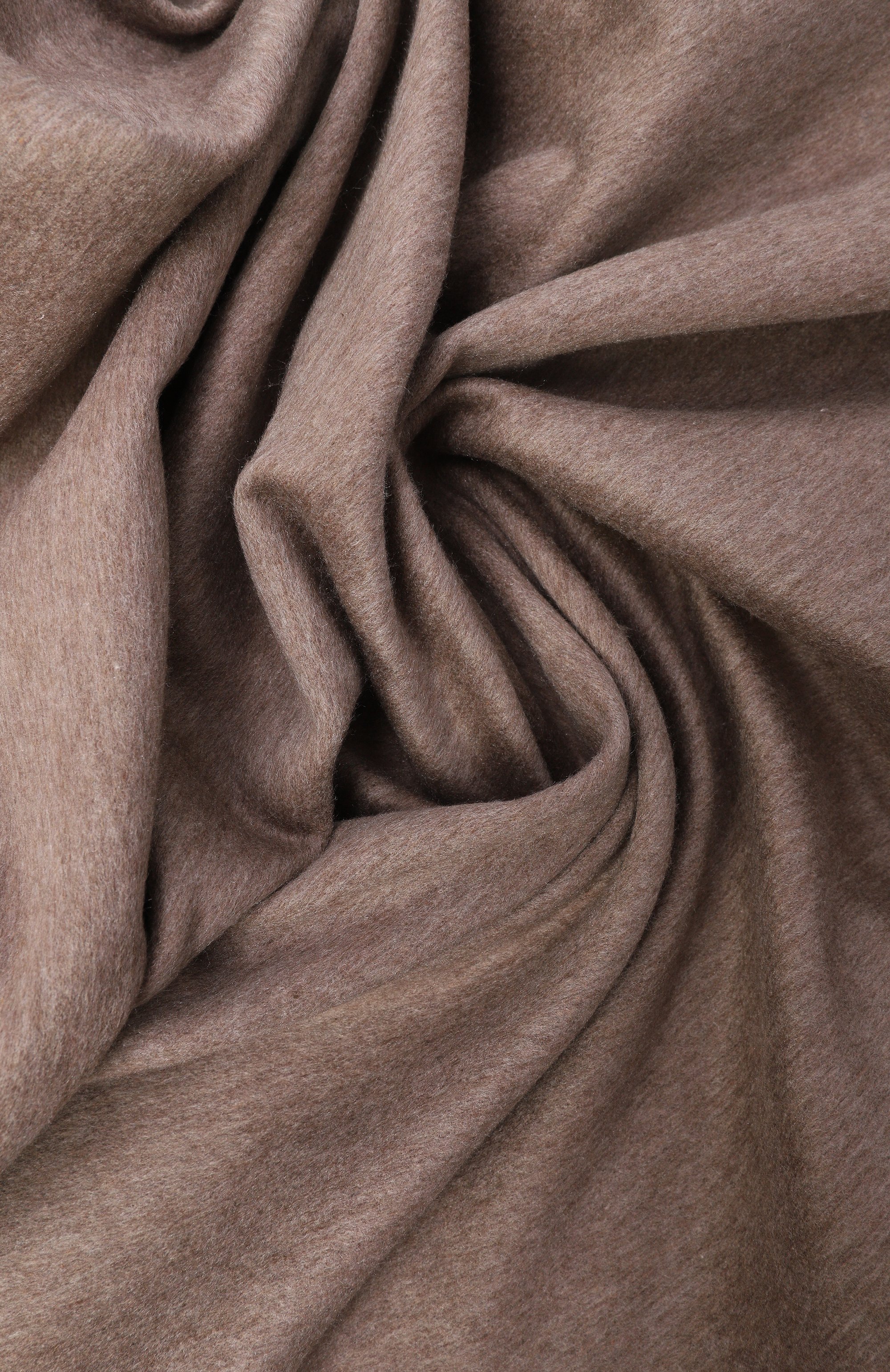 Шелковый плед BRUNELLO CUCINELLI темно-бежевого цвета по цене 192500 руб., арт. MPAG90133L, фото 2 Шелковый плед BRUNELLO CUCINELLI, арт. MPAG90133L, фото 2