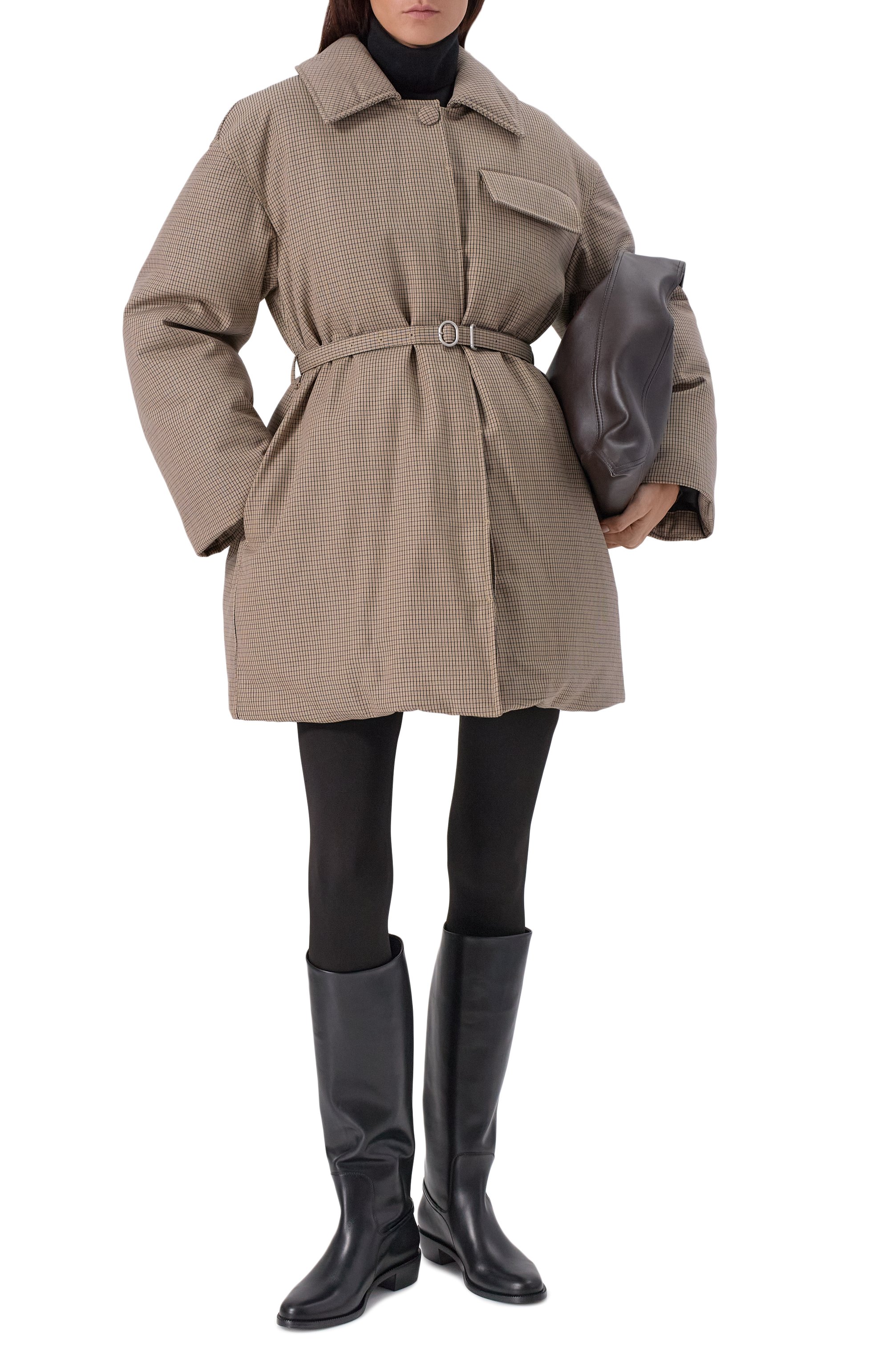 Пуховик JIL SANDER бежевого цвета по цене 351500 руб., арт. J02AF0120-J40188, фото 2 Пуховик JIL SANDER, арт. J02AF0120-J40188, фото 2