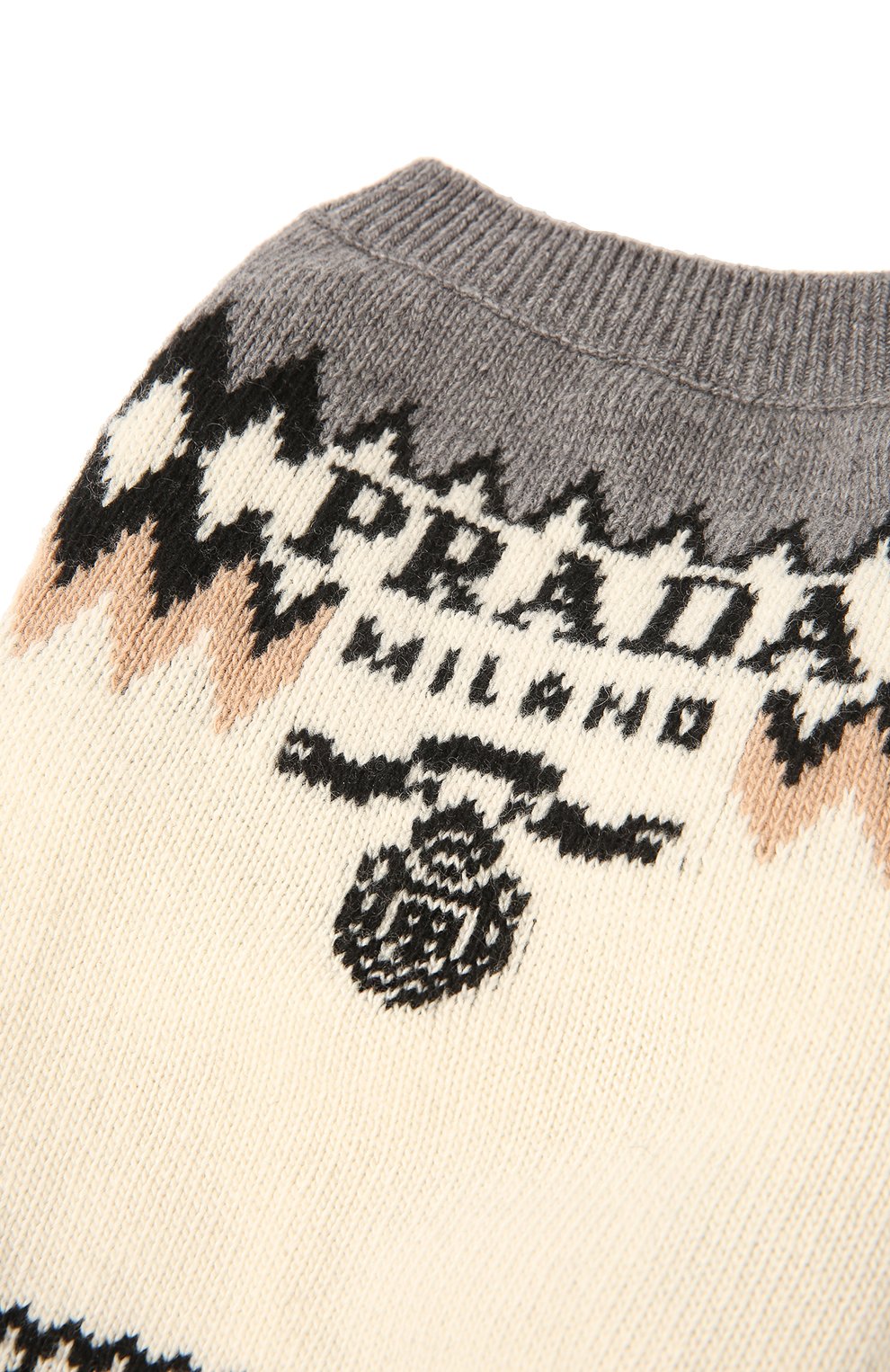 Свитер для собак PRADA бежевого цвета по цене 62000 руб., арт. 2YX009-2D13-F0040, фото 5 Свитер для собак PRADA, арт. 2YX009-2D13-F0040, фото 5
